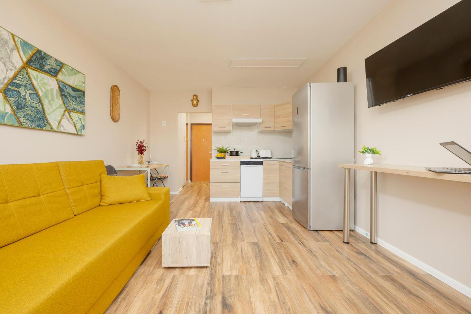 Zoliborz Modern Apartment 8Th Floor By Noclegi Renters Warsawa Bagian luar foto