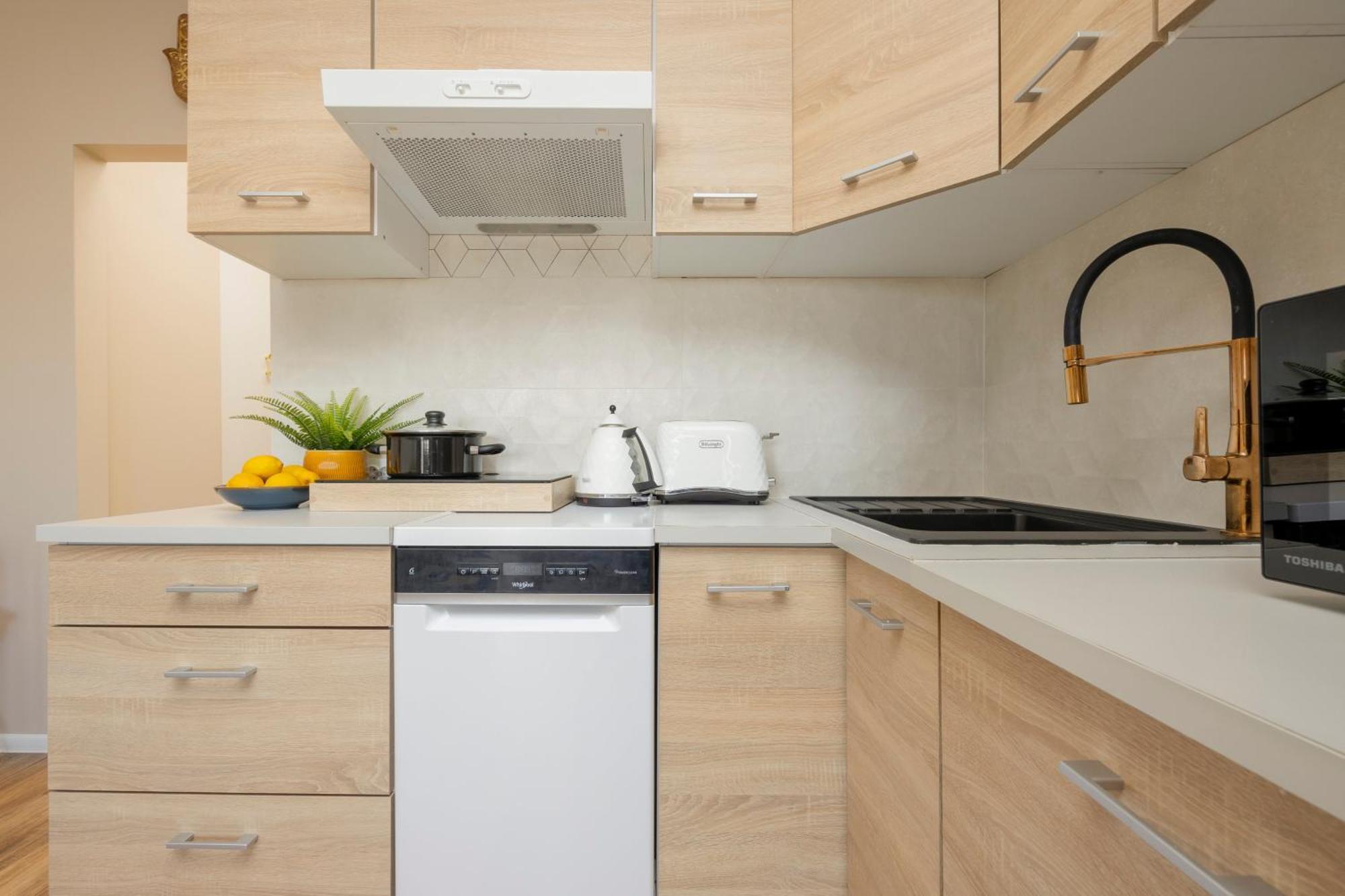 Zoliborz Modern Apartment 8Th Floor By Noclegi Renters Warsawa Bagian luar foto
